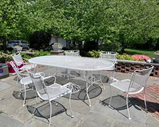VINTAGE CAST IRON PATIO TABLE & CHAIRS 