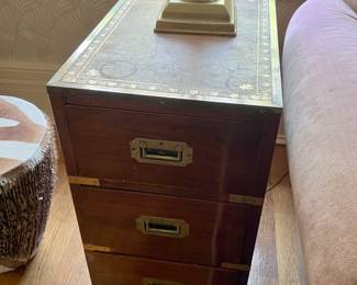 PAIR CAMPAIGN END TABLES