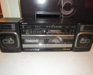 Sony CFD 444 boom box