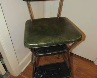 Vintage step-up seat