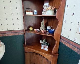 CORNER CABINET