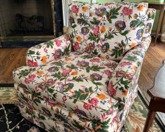 Pair Baker floral lounge chairs                                                   31"h x 31"w x 36"d 