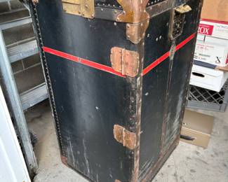 Neat Steamer Trunk