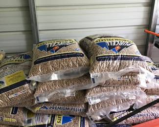 Lots of woodstove pellets 