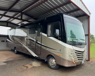 2017 Ford Storm motor home 