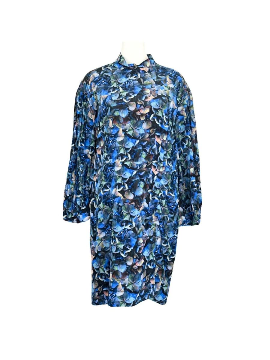 WHISPERED OPULENCE IN BUCKLEY DESIGNER CLOTHING,... starts on 5/14/2024