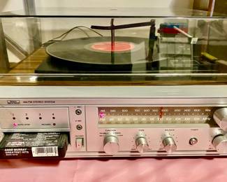 Sears Turntable/ 8-track player with AM/FMRadio and 2 speakers