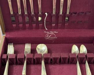 Oneida Community "Milady" Silverplate - 40 pieces