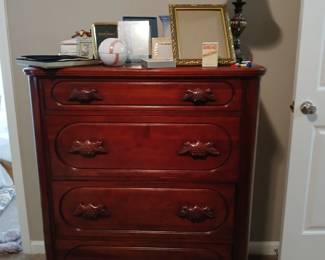 Davis dresser