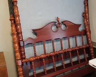 Davis bedframe