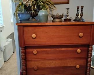 Davis dresser