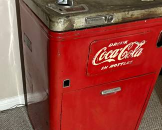 Coke spin top Vendo bottle machine
