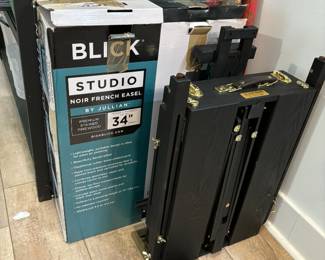 Blick portable artist easel suitcase shape