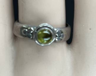 Sterling Silver Peridot Ladies Ring