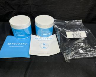 NEW 2 Pack Skinn Non-Negotiables Foot Scrub