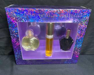 Forever Elizabeth, White Diamonds & Passion
