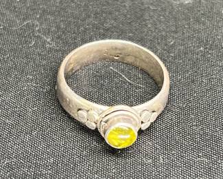 Sterling Silver Peridot Ladies Ring