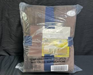 New in Wrap VelvetSoft Oversized Twin Blanket