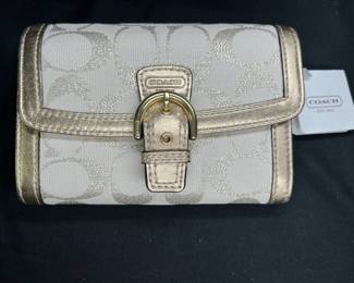  New with Tags Coach Ivory Gold/Gold Wallet