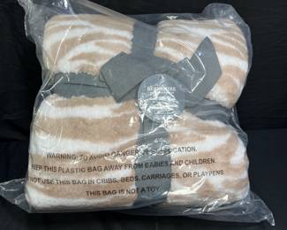 New in Wrap Berkshire Cozy Cape Wrap Blanket