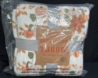 New in Wrap Berkshire Blanket Decorative Throw