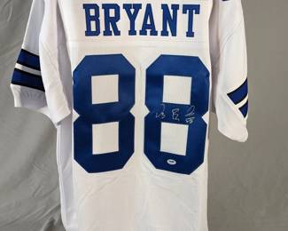 Lot 105: Autographed Dallas Cowboys Dez Bryant jersey in size XL with PSA certification card
