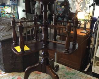 Antique stand,revolving 