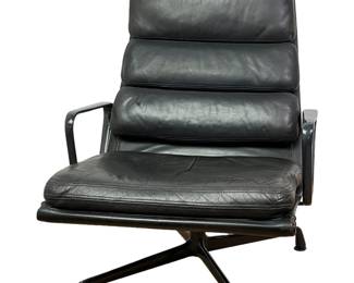 #154 • Eames for Herman Miller Aluminum Group Black Soft Pad Arm Chair EA423
