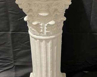 White Pillar Beautiful Design