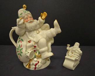 Pair Of Beautiful Lenox Santa Claus Holiday Decor