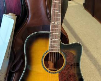 Keith Urban The Urban Guitar Collection Player Guitar In Soft Sided Case With Player By Keith Urban Lesson DVDs, Fast Track Guitar 1 Lesson Book With CD, And More, Total Qty 6