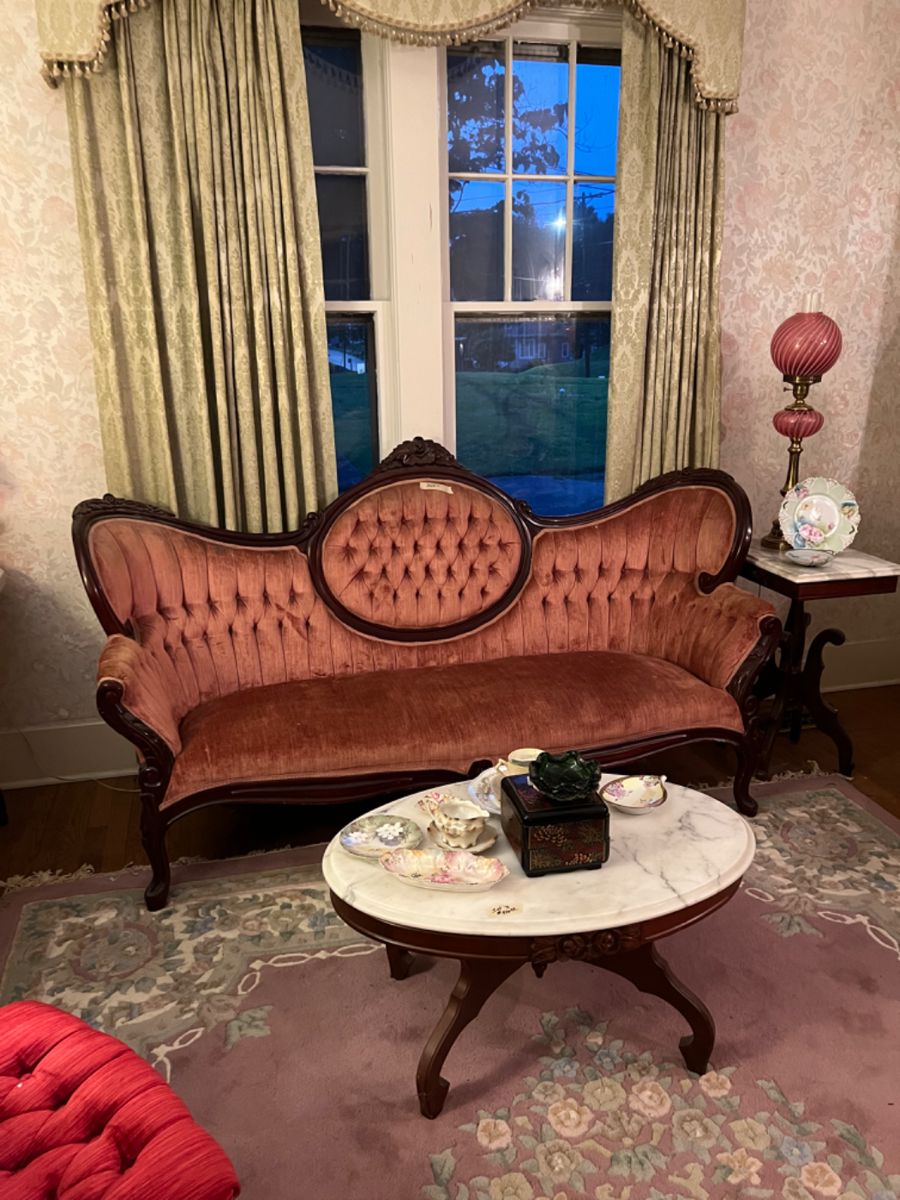 Cherry’s Estate Sales in Dyersburg, TN starts on 5/17/2024