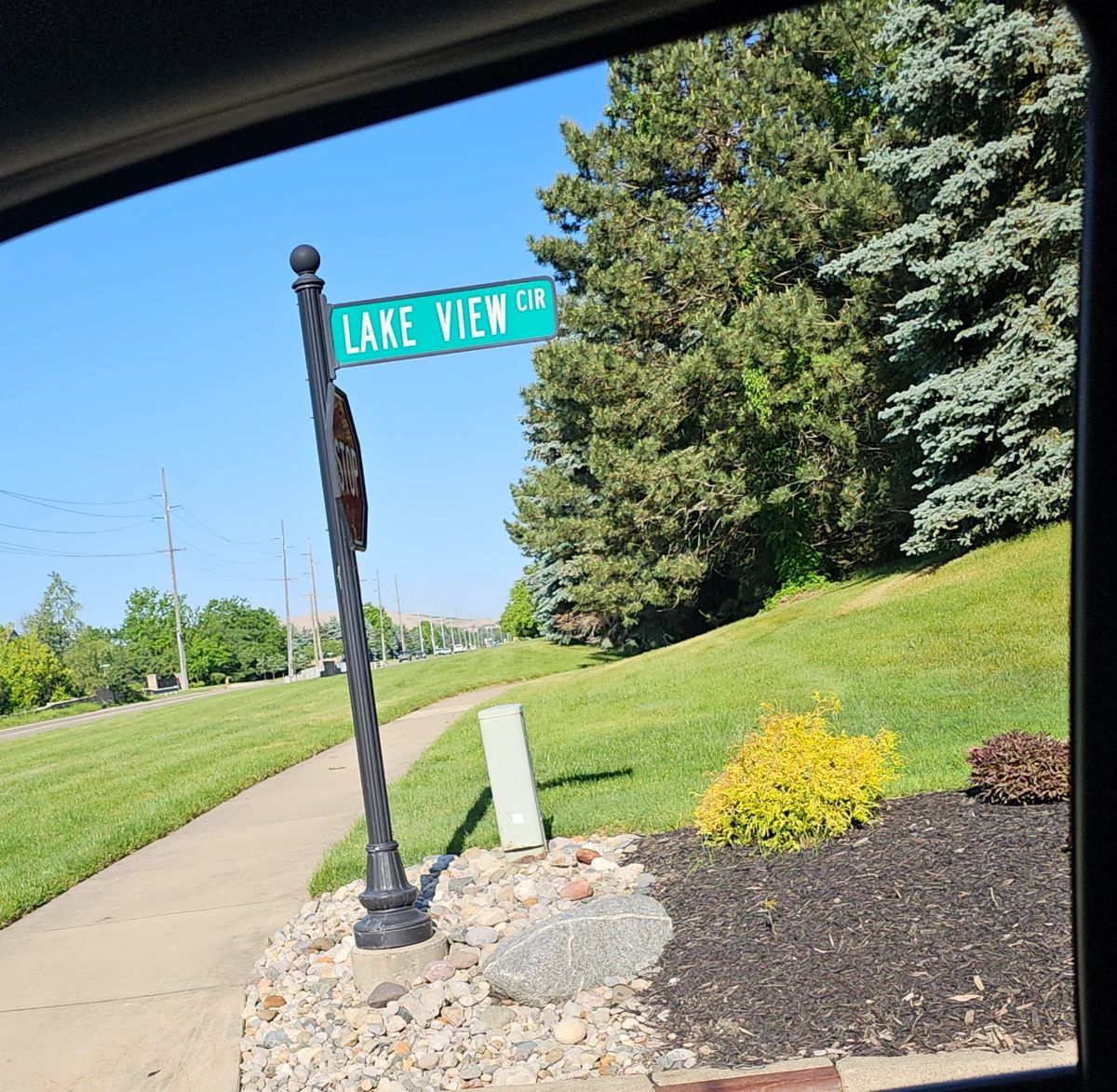 Please use this entrance to subdivision. 
Directions may guide you to use Ann Arbor Trail.