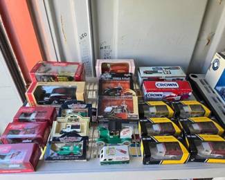 #8004 • Vintage Train Accessories and Coin Banks
