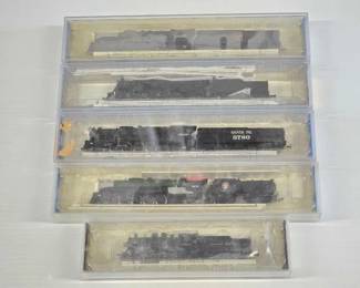 #8098 • (5) Bachmann N Scale Model Trains
