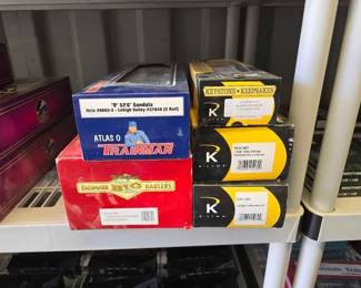 #8050 • (5) Assorted Model Trains
