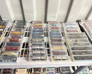 #8510 • (54) Atlas Z- Scale Model Trains
