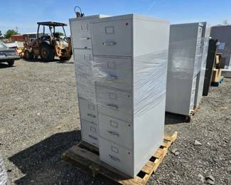 #80516 • (2) Metal Filing Cabinets
