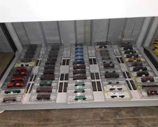 #8518 • (60) Micro-Trains Z-Scale Model Trains
