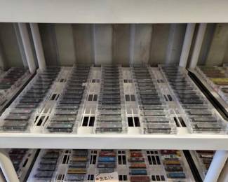 #8212 • (74) Micro Trains N - Scale Model Trains
