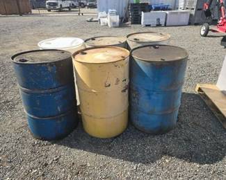#80528 • (6) 55 Gallon Oil Drums
