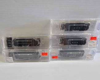 #8062 • (5) Micro-Trains N-Scale USA FT Locomotive Model Trains
