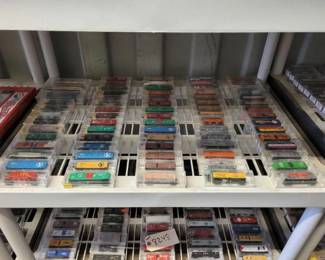 #8246 • (73) Micro Trains N - Scale Model Trains
