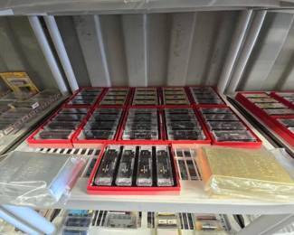 #8562 • (28) Micro Trains N-Scale Model Trains
