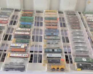 #8200 • (79) Micro Trains N - Scale Model Trains
