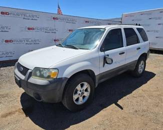 #528 • 2005 Ford Escape
