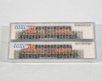 #8132 • (2) Kato N Scale Model Trains
