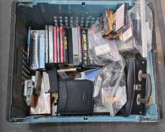 #2620 • VHS Tapes, Cassettes, Dvds & CDs
