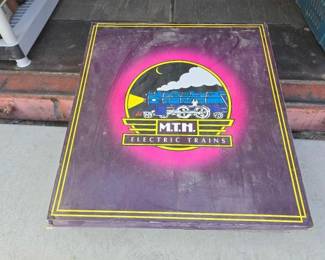 #8030 • MTH Electric Trains 70' Scale Streamlined Passenger Car Set
