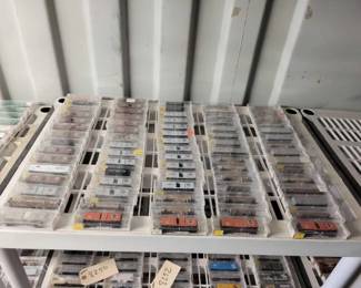 #8250 • (75) Micro Trains N - Scale Model Trains
